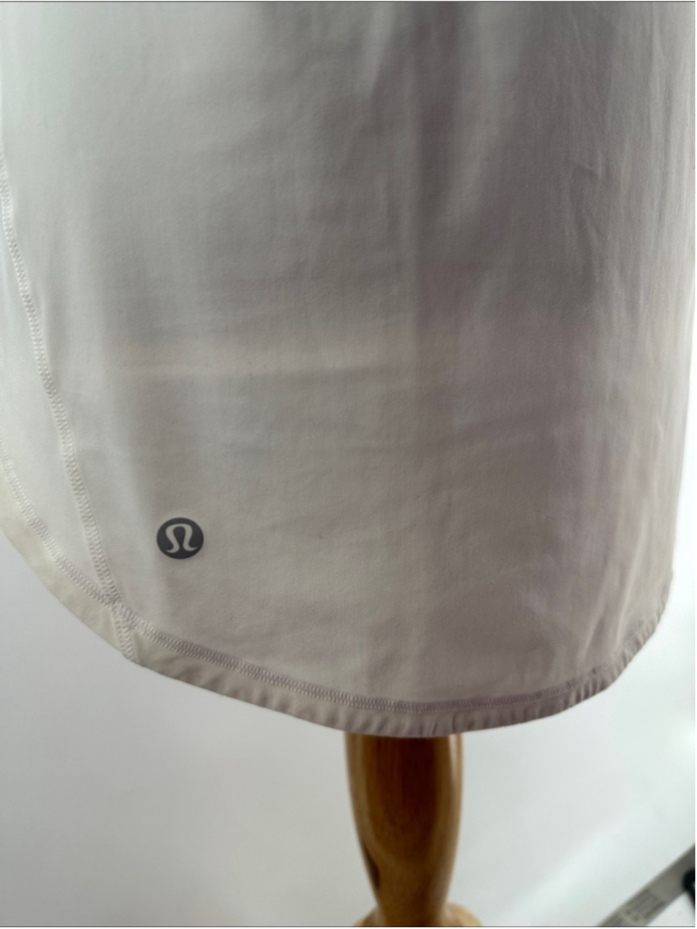 Lululemon Sculpt Tank II mesh panels flowy
White (First Release) sz sm - Picture 11 of 13